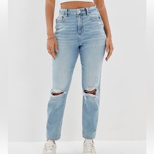 American Eagle Curvy Mom Jeans- 6R - Distressed